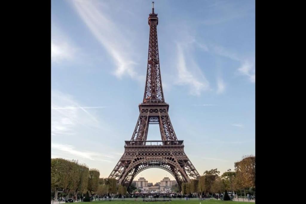 03 Tour Eiffel Appartement Pour 7 Personnes Paris Exteriör bild